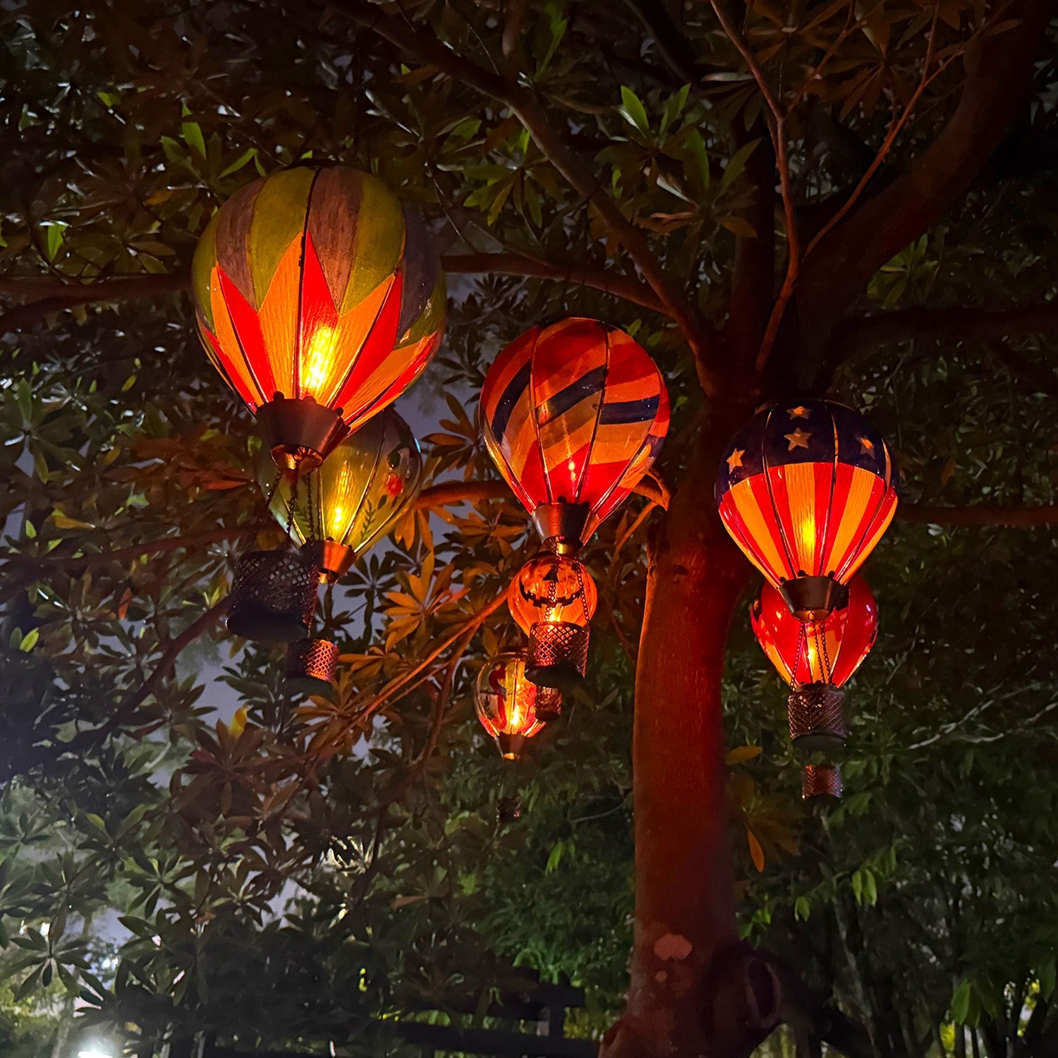 Hot Air Balloon Solar Lantern With Flame Effect